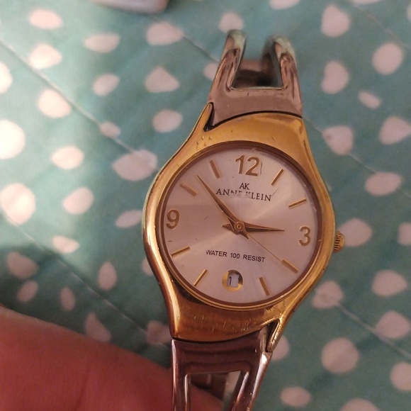 Anne Klein silver & gold toned water resistant & elegant watch - Picture 5 of 6